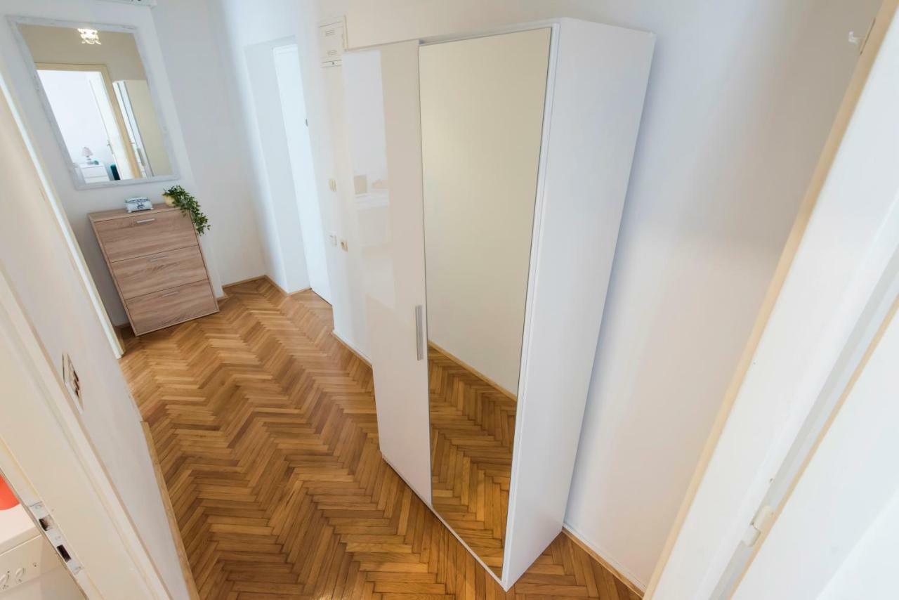 T&M Apartment With Parking In The Old Town 자다르 외부 사진