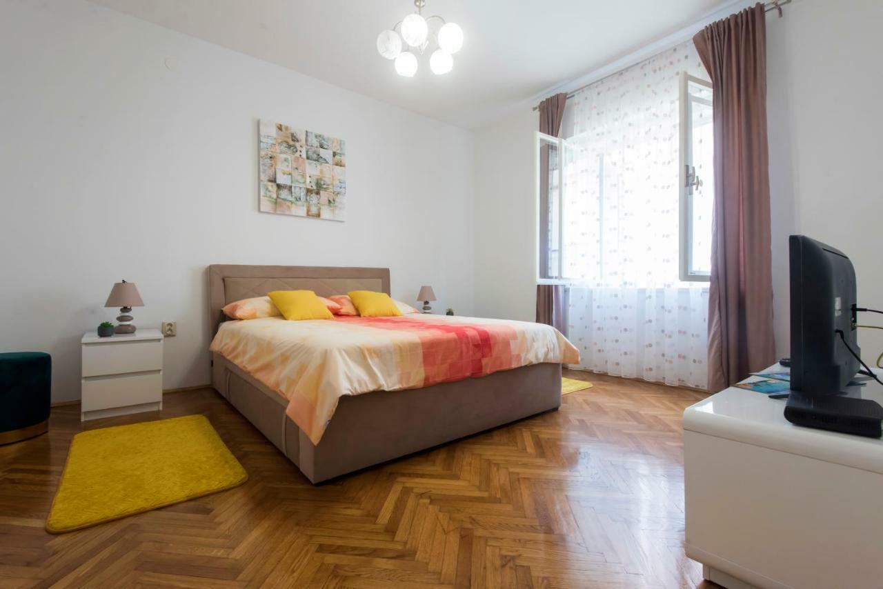 T&M Apartment With Parking In The Old Town 자다르 외부 사진